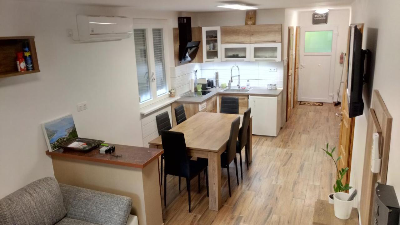 Golden Apartman Орошхаза Экстерьер фото