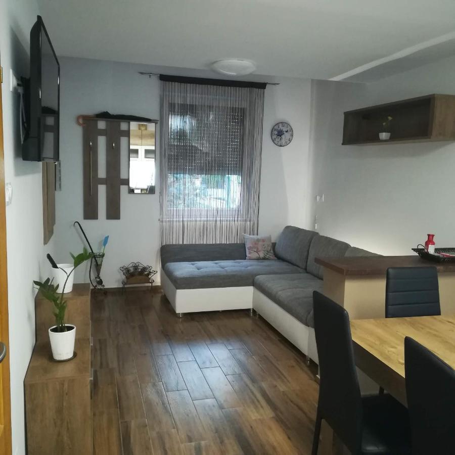 Golden Apartman Орошхаза Экстерьер фото